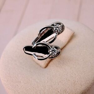 💥 Pretty Bird Flip-Flop Ear Cuffs – Silver-Tone with Sparkle Stones